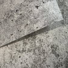Giấy dán tường thường, vân bê tông, màu xám (cận cảnh sản phẩm)